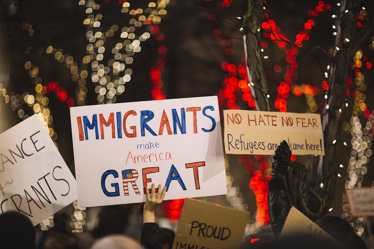 راهنمای جامع مهاجران جدید به آمریکا با ویزای مهاجرتی